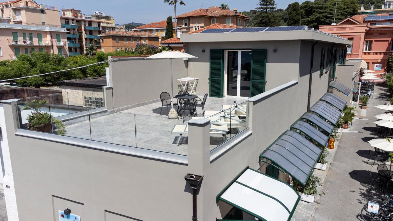 Hotel Delle Rose San Bartolomeo Al Mare Exterior foto